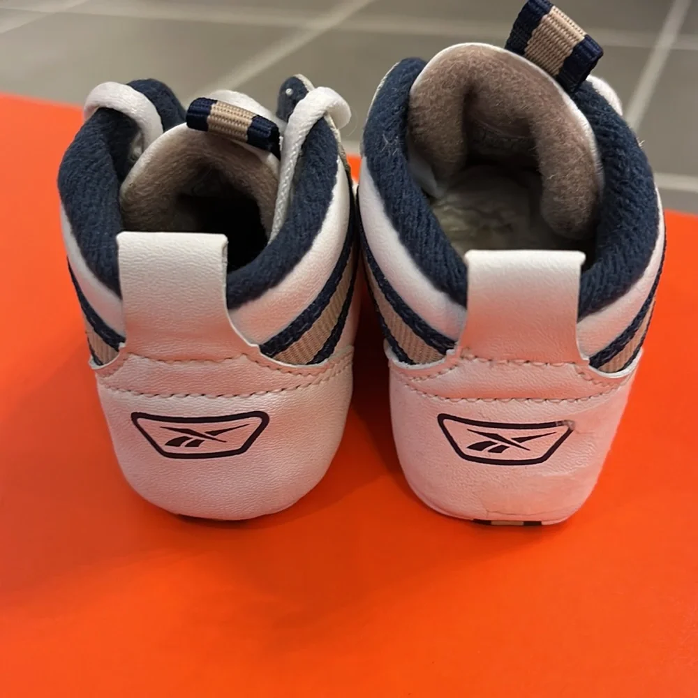 Los Angeles Rams NFL Reebok Infant Baby Crib Shoes Size 1 soft bottoms Sneakers